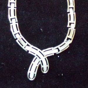 Gold  criss cross neclace